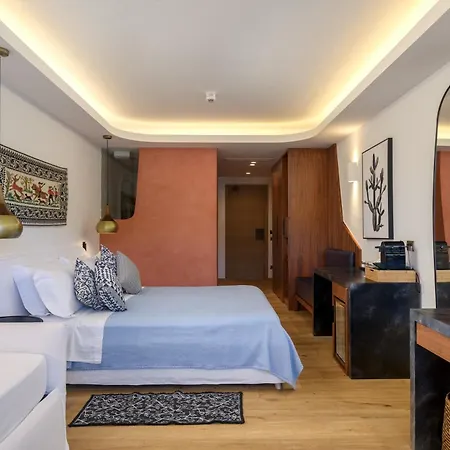 Delle Rose A Luxury Boutique מלון 4*