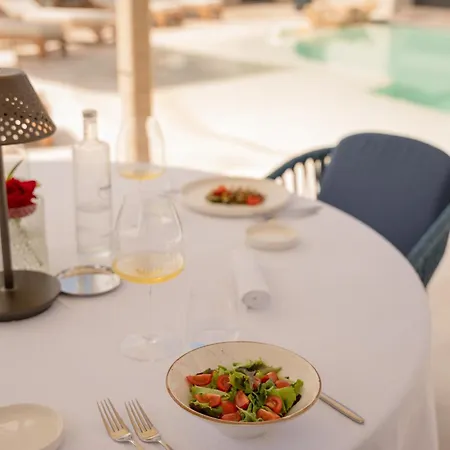 מלון Delle Rose A Luxury Boutique 4*