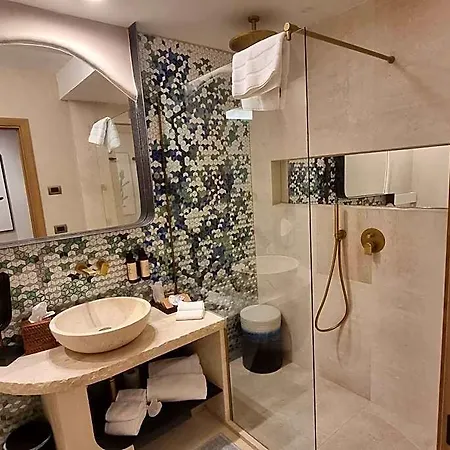 Delle Rose A Luxury Boutique Hotel 4*